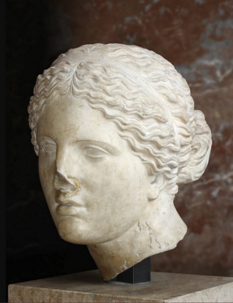 Aphrodite de cnide-copie-romaine-Louvre tête